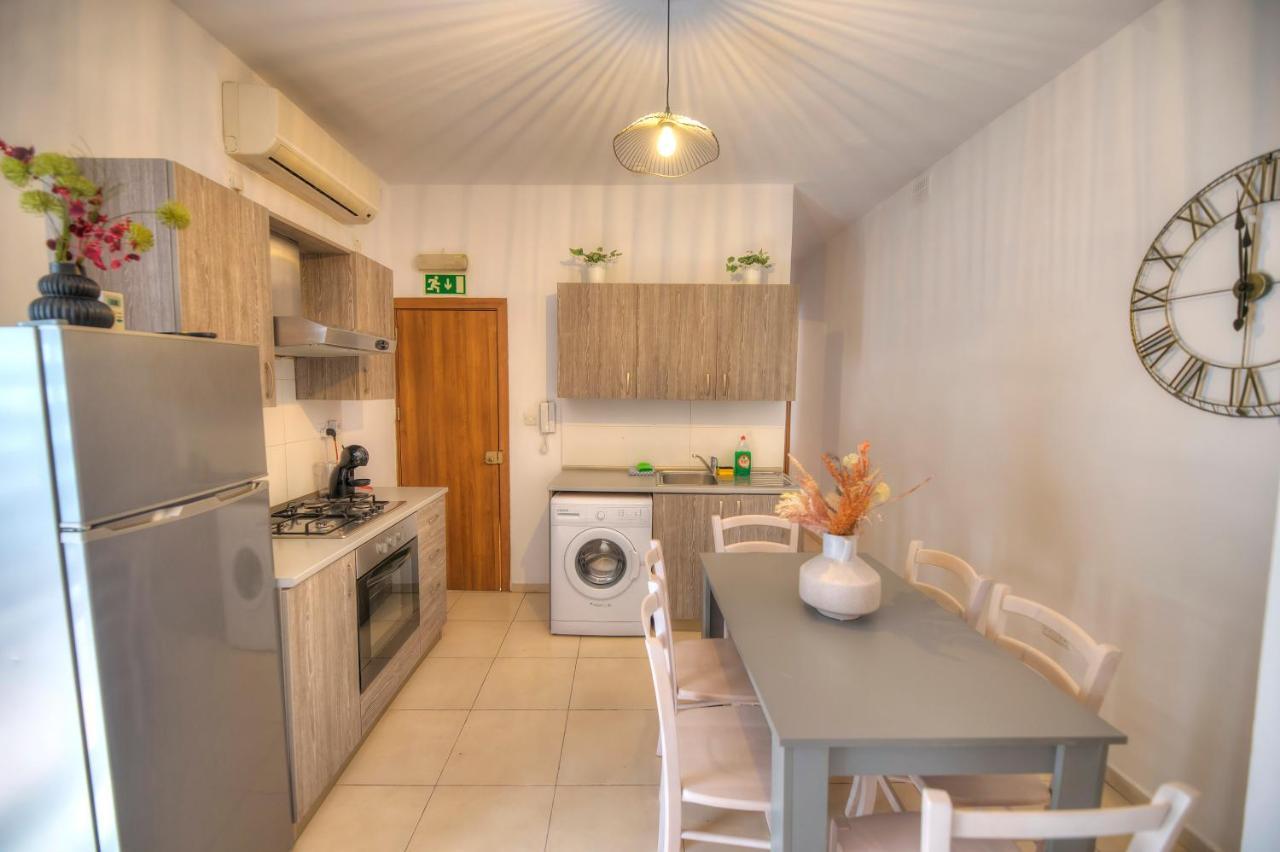 2Bedroom With Large Terrace In Paceville Jpor1-1 San Ġiljan Exterior foto